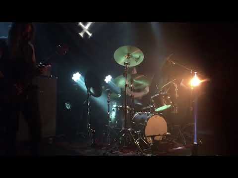 Aluk Todolo 'Voix I' live at Le Confort Moderne, Poitiers 18/1/2018