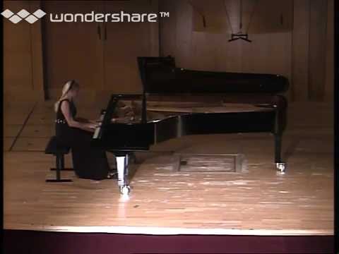 VALENTINA BABOR - Scarlatti Sonata in C, "Pastorale", K  513