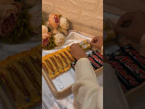 Chocolate Hamper making♥️ #trending #chocolatebouquet #trendingshorts #engaged #engagement #hampers