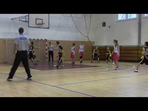 Basket dívky U17 Uh.Brod vs Vyškov 14.12.2013