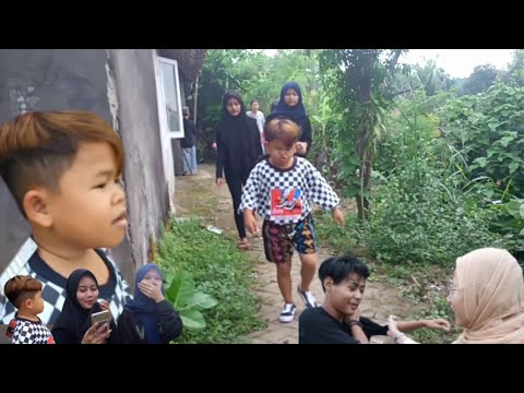 keduanya-jatuh-cinta-budak-koceak