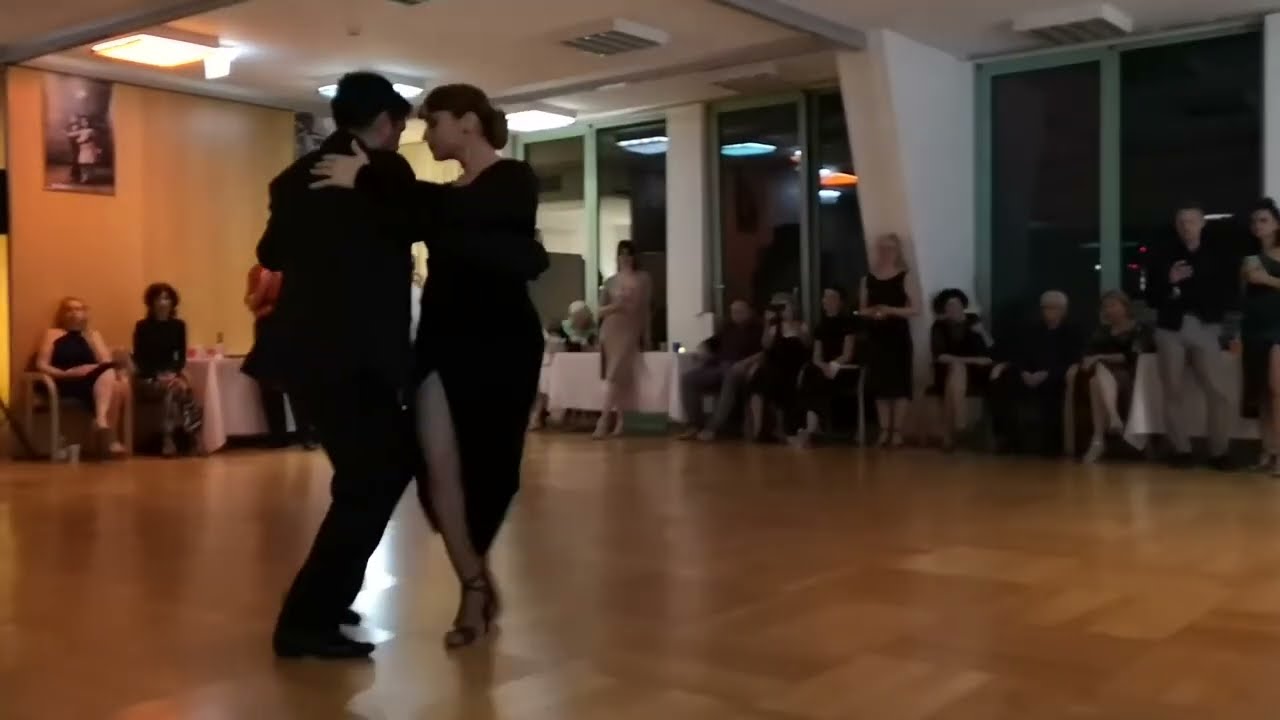 Video thumbnail for Ariadna Naveira & Fernando Sanchez at BTM Tango Weekend 1
