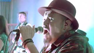 Don't Leave Me This Way — Live