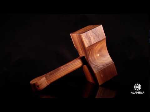 Dark wood ice hammer - Alambika.ca