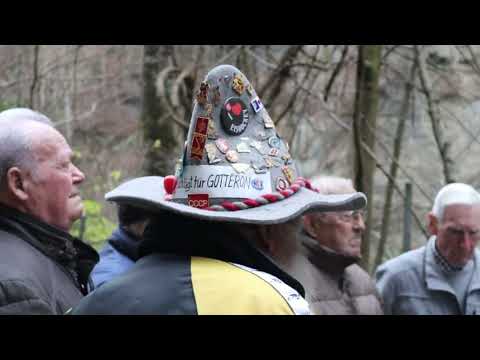 Gottéron feiert seine 85 Jahre Existenz mit einem Marsch durchs Galterntal bis zum Stadion