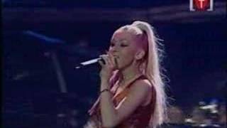 Christina Aguilera - Love For All Seasons (Vancouver 071900)