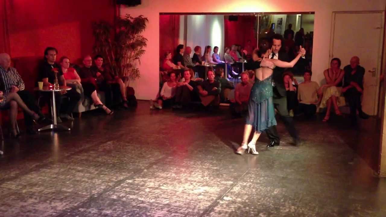 Damian Rosenthal & Vanessa Fatauros - Cuartito Azul - Rotterdam 29-09-2013  2-4