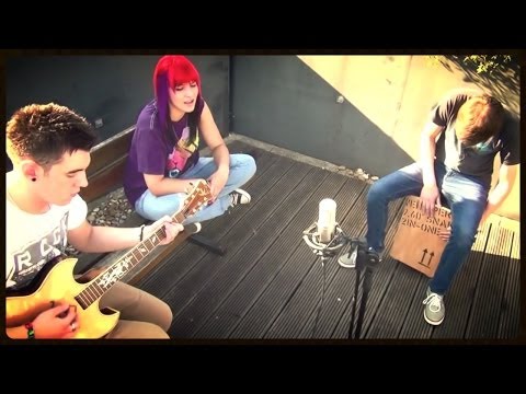 Hey Ya! by OutKast - Acoustic LIVE Cover - Chloe Boleti (The Roof Sessions)