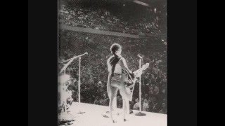 Jimi Hendrix  Boston Garden, Boston, Massachusetts 6 27 70