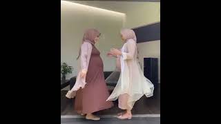 Download lagu BUMIL HIJAB CANTIK HAMIL BARENGAN mp3 Download lagu BUMIL HIJAB CANTIK HAMIL BARENGAN mp3