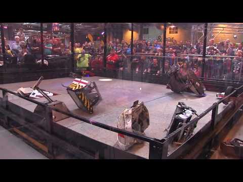 Robot Wars Gladiator fight | 18 robot free for all