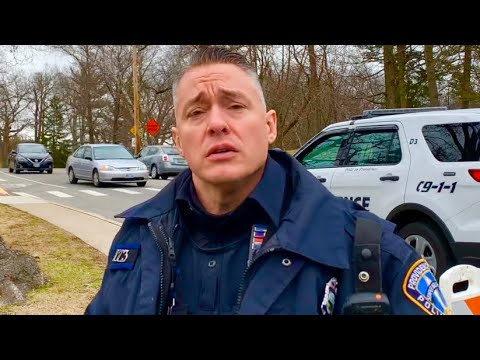 "ITS ILLEGAL TO RECORD ME" REMOVE IT NOW!!! 1st amendment audit Fail!!! Video