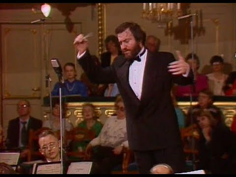 Valery Gergiev conducts Rachmaninoff Symphony no. 2, op. 27 - video 1992