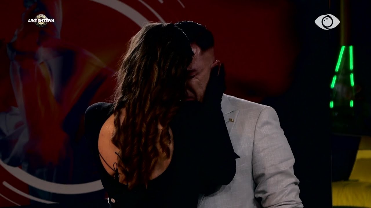 Partnerja e Albit hyn në shtëpi, kërkon daljen e tij nga loja