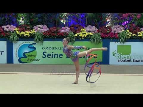 Carmen WHELAN (CAN) ribbon - 2015 Corbeil senior AA