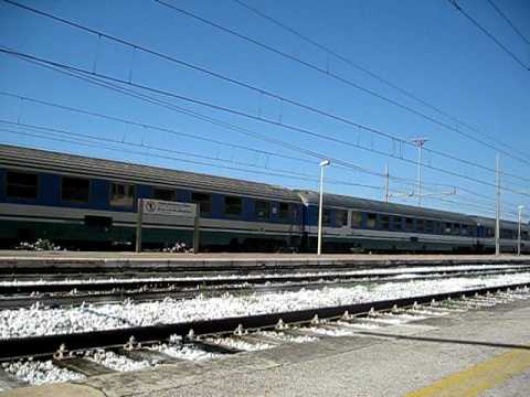 EXP 956 Lecce - Roma E656.058 soccorso da E656.581 navetta di Napoli a Minturno