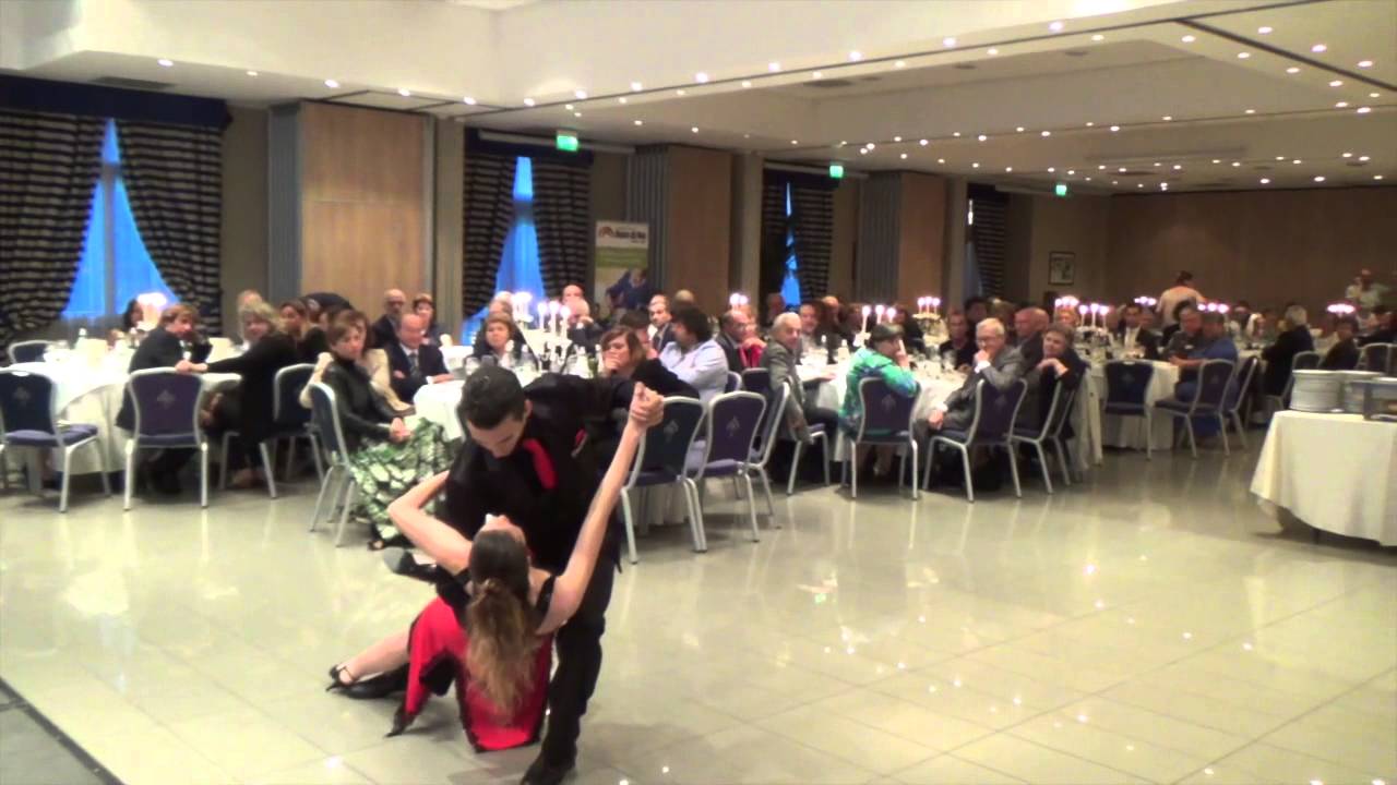 Andrea Vighi e Chiara Benati - Tango Improvvisato - Viviani di Carlos Di Sarli