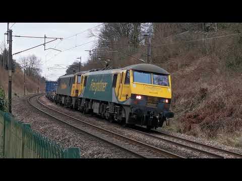 90049/90046 4s54 Crewe - Coatbridge liner, 2nd March 2023