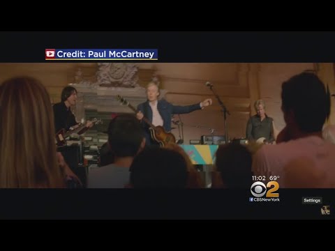 Paul McCartney Wows Crowd With Surprise Show At Grand Central