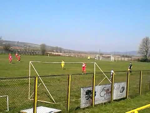 Aurul Brad-Victoria Calan 4-2 sut Darius Ciocan