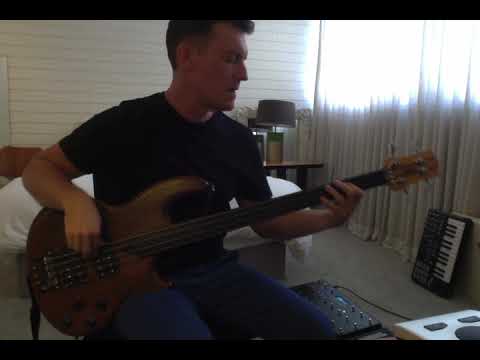 Rush - YYZ - fretless bass cover - Kristian from El Ten Eleven