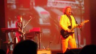 Squeeze - &quot;Piccadilly&quot; live in Nashville Sept 3, 2008