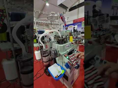 Computerized socks knitting machine