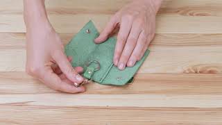 Шкіряна яскрава ключниця Grande Pelle 11345 зелений