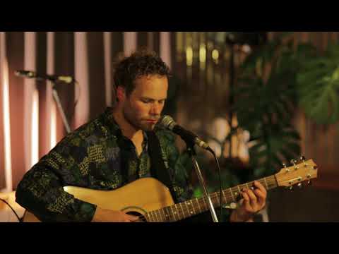 The Hunter Express - Never felt this way  LIVE at Newmarket Studios