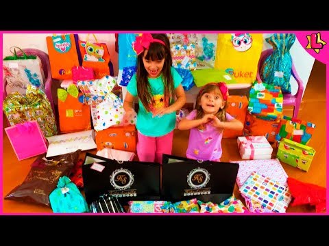 Laurinha in Opening 6 Year Anniversary Gifts - Lolita Party Surprise