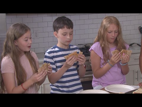 Kids Review Healthy Takes on School Lunch Sandwiches Video