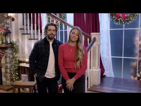 Thomas Rhett and Lauren Akins Christmas Interview