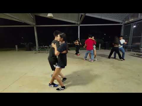 sueltala huapango quinceanera practice,  Monserrat xv