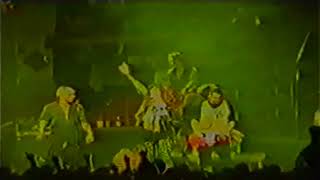 Music video thumbnail preview for Sing Sing - Elszánt lázadó /Vendégek:Pataky,Deák Bill,Szasza (Live Budapest 1994) by Sing Sing