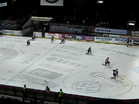 Sparta Praha Dives On Ice After Victory
