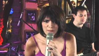 KANY GARCA CANTA PARA VOLVER A AMAR EN SIN RESERVAS