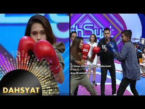 Dede belajar tinju sama Satpol PP cantik [Dahsyat] [10 Des 2015]