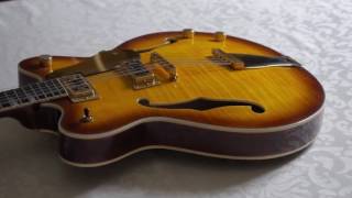 Video thumbnail for Eastwood Classic 12 in 30 Seconds by Eastwood Guitars