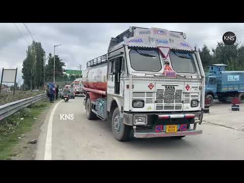 NH-44 Remains Shut for Second Day Due to Bad Weather; Mughal Road Open as Alternative Route.