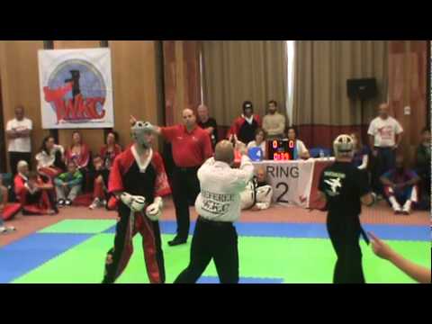 Cody Diesbourg vs Ireland WKC 2010 (semi contact)