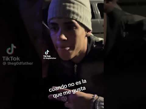 Fans steal a kiss from Cris MJ and she gets angry😱