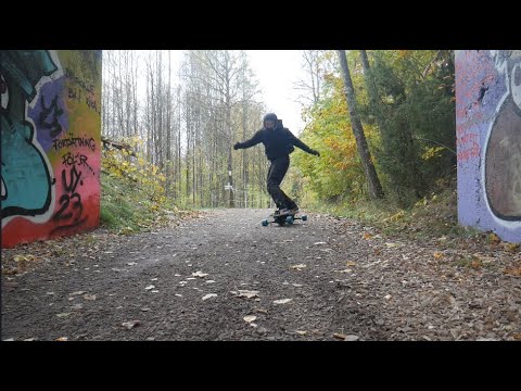 Driftboard session in the woods of Ursvik.
