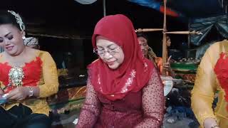 Download lagu kliningan Hiji catetan kulu2 gancang Hj ijah hadijah mp3