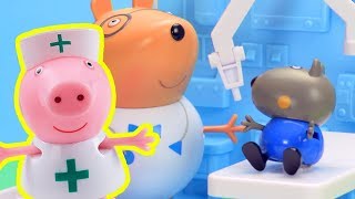 Peppa Pig - Peppa Pig Stop Motion: Peppa Pig at the Hospital - Learning with Peppa Pig