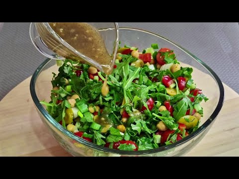 Summery and nutritious salad with chickpeas and homemade dressing! Minus 3 kg in 5 days!