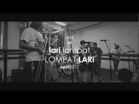 Lari Lompat Lompat Lari - Episod 1: Priceless Stupid Box - Jolie Kwan