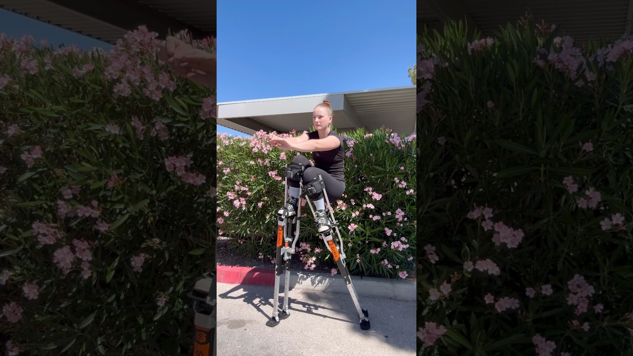 Promotional video thumbnail 1 for Leah Holmes (Stilt Walker)