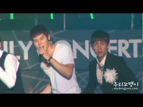 [FANCAM]121103 ZE:A Dongjun - Mazeltov