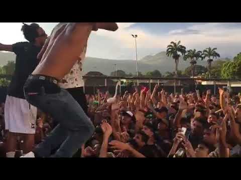 BIG SOTO X MICRO TDH X ADSO ALEJANDRO X JEEIPH - QUE NECESIDAD EN VIVO