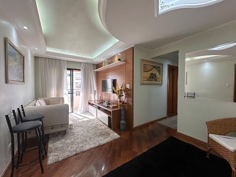 Apartamento à Venda com 3 quartos, 2 banheiros, 2 vagas e 80m²